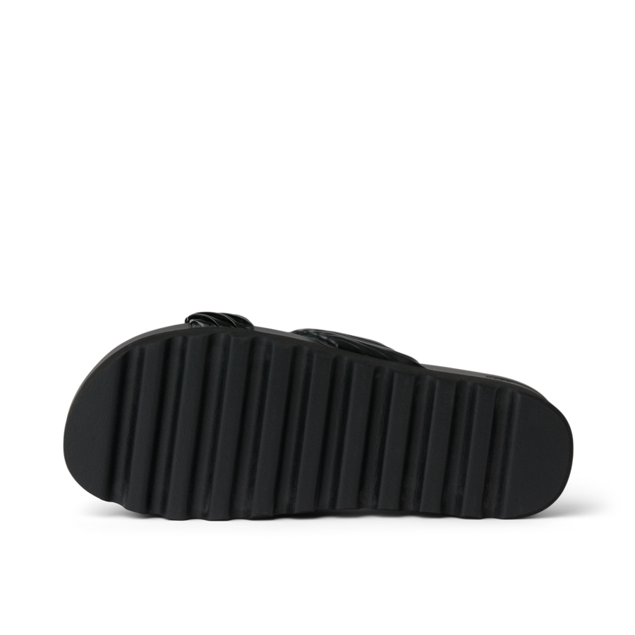 Cushion Vista Hi - Black Puffy - Underside View