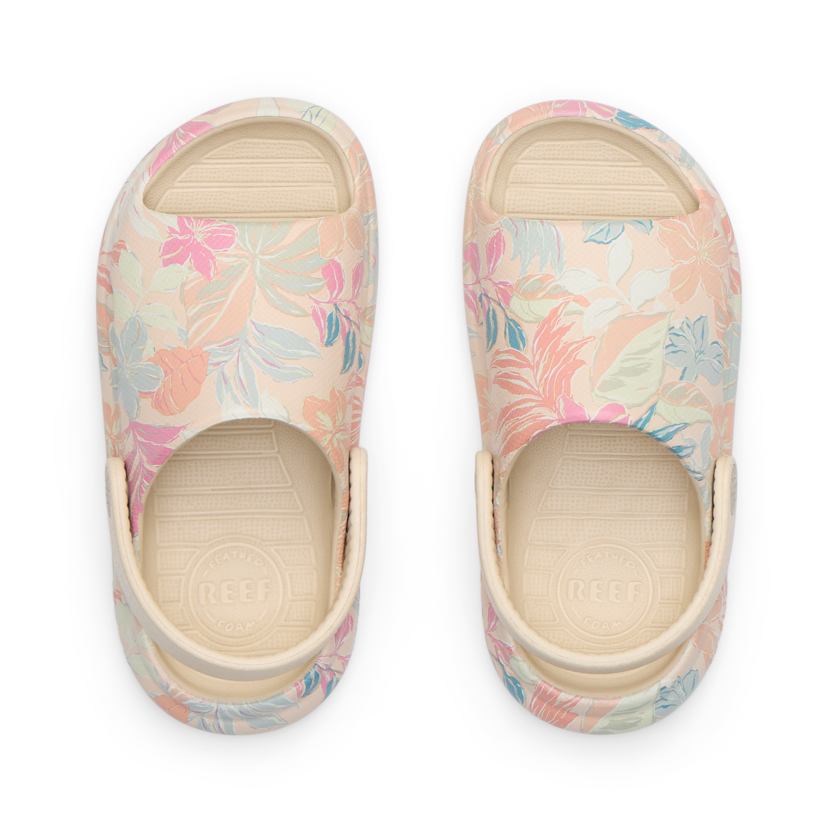 Top-down view of Little Rio Slide unisex kids' slides in apricot multi with anatomical arch support and cushioning for beach comfort.
