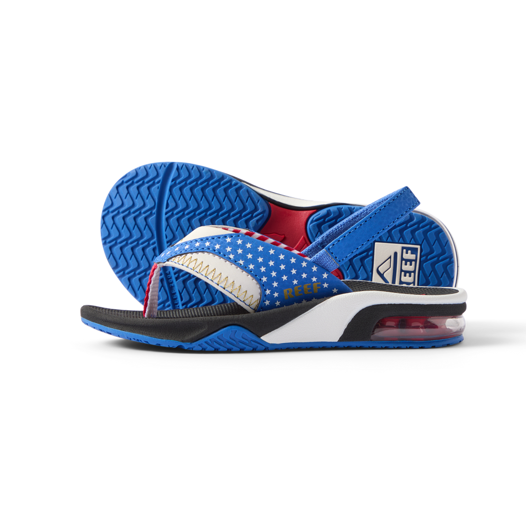 Little Fanning boys’ sandal facing left, beach-inspired with anatomical arch support and soft cushioning.