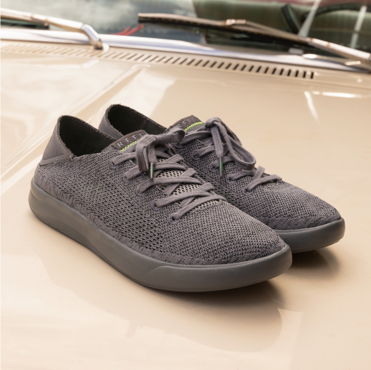 Neptune men's grey knit sneakers facing right, soft rebound cushioning and anatomical arch support for all-day comfort.