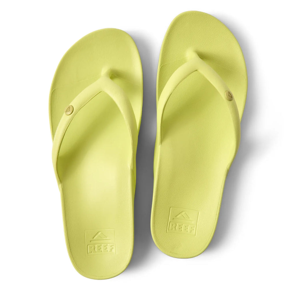 Vista Vay-Cay women’s lime green flip flops facing up, showing soft-rebound cushioning and anatomical arch support