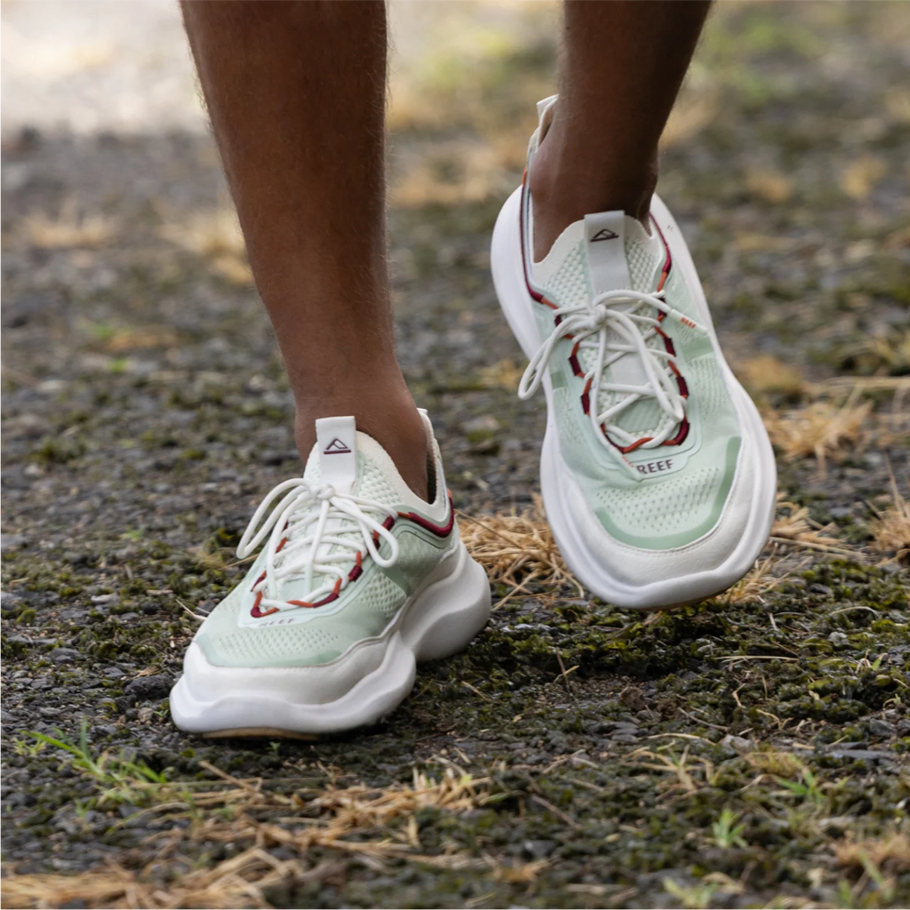 Close-up of men's Shorebreak TRV shoes facing forward in mint with anatomical arch support and soft cushioning.